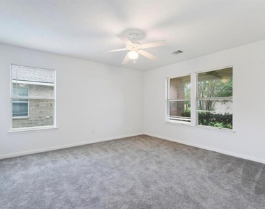 16119 Peach Bluff Lane - Photo Thumbnail 15