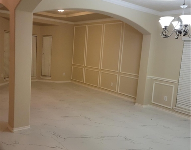 11134 Sheldon Bend Drive - Photo Thumbnail 6