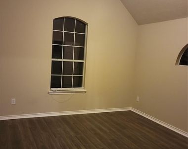11134 Sheldon Bend Drive - Photo Thumbnail 24