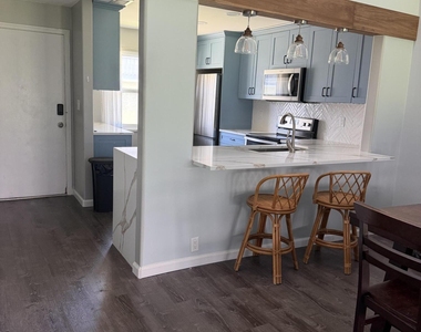 2104 Grant Place - Photo Thumbnail 4
