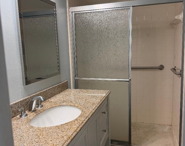 2104 Grant Place - Photo Thumbnail 6