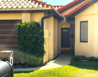 613 Manatee Drive - Photo Thumbnail 1