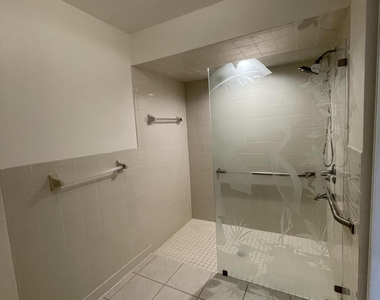 613 Manatee Drive - Photo Thumbnail 19