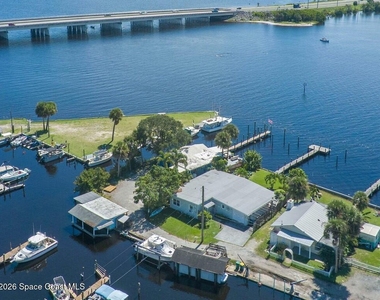 3965 Canal Drive - Photo Thumbnail 5