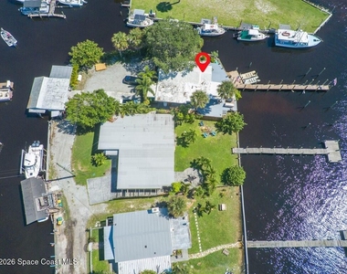 3965 Canal Drive - Photo Thumbnail 3