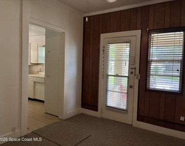803 Rockledge Drive - Photo Thumbnail 9