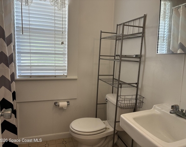 803 Rockledge Drive - Photo Thumbnail 6