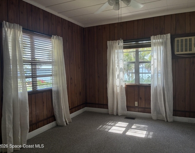 803 Rockledge Drive - Photo Thumbnail 3
