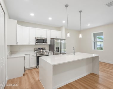 1041 Wesberry Street Se - Photo Thumbnail 7