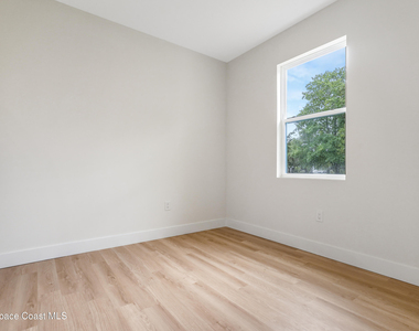 1041 Wesberry Street Se - Photo Thumbnail 21