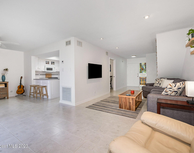 116 Skyline Circle - Photo Thumbnail 4