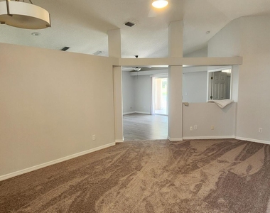 8043 Bracken Lane - Photo Thumbnail 2