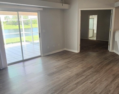 8043 Bracken Lane - Photo Thumbnail 18