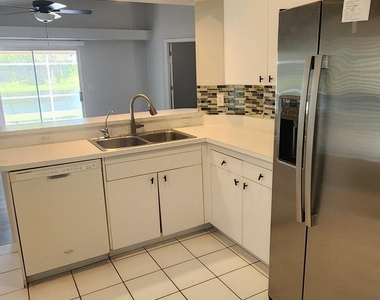 8043 Bracken Lane - Photo Thumbnail 16
