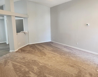 8043 Bracken Lane - Photo Thumbnail 3