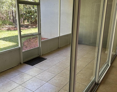 433 Gardendale Circle Se - Photo Thumbnail 5