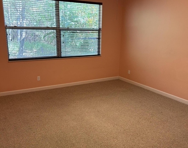 433 Gardendale Circle Se - Photo Thumbnail 12