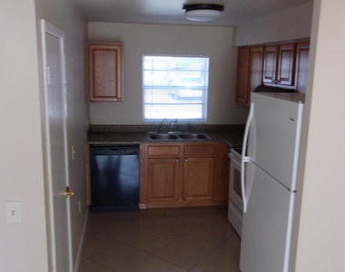 1514 Clearlake Road - Photo Thumbnail 4
