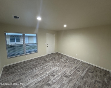 101 Lagrange Avenue - Photo Thumbnail 5