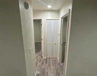 101 Lagrange Avenue - Photo Thumbnail 13