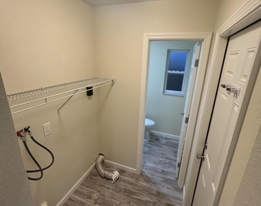 101 Lagrange Avenue - Photo Thumbnail 11