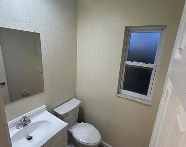 101 Lagrange Avenue - Photo Thumbnail 12