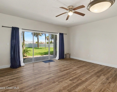 55 Sea Park Boulevard - Photo Thumbnail 3