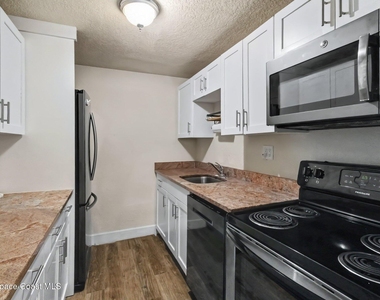 55 Sea Park Boulevard - Photo Thumbnail 5