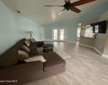 6550 Corsica Boulevard - Photo Thumbnail 7