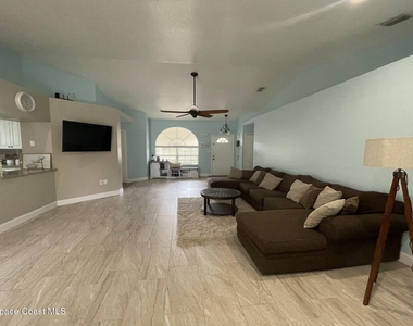 6550 Corsica Boulevard - Photo Thumbnail 6