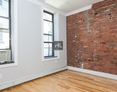 Avenue B - Photo Thumbnail 4