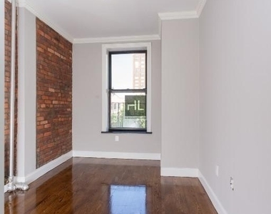 W 103rd St. - Photo Thumbnail 5