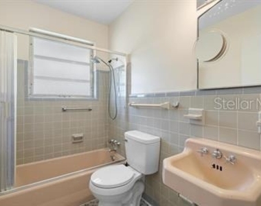420 N Fairview Avenue - Photo Thumbnail 10