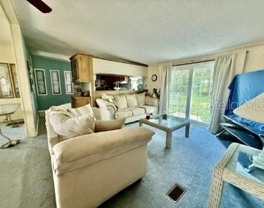 470 Hilltop Court - Photo Thumbnail 4