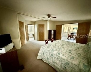 470 Hilltop Court - Photo Thumbnail 13