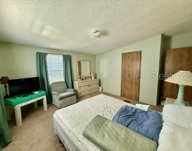 470 Hilltop Court - Photo Thumbnail 17