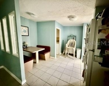 470 Hilltop Court - Photo Thumbnail 11