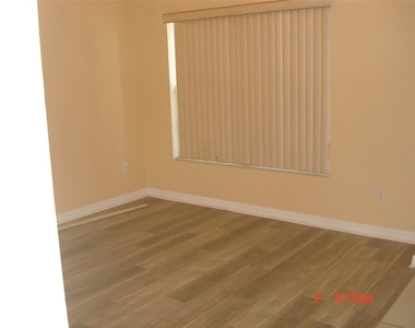 606 Alder Grove Drive - Photo Thumbnail 2