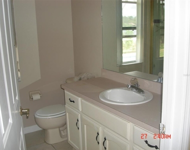 606 Alder Grove Drive - Photo Thumbnail 11