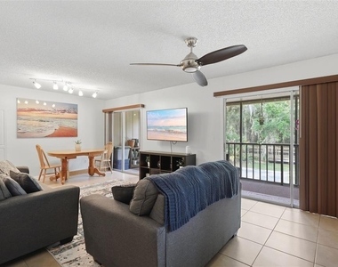140 Orchid Woods Court - Photo Thumbnail 5