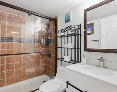 140 Orchid Woods Court - Photo Thumbnail 20