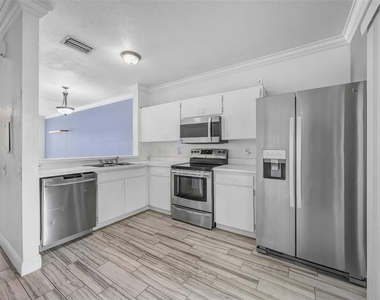 6127 Bayside Key Drive - Photo Thumbnail 14