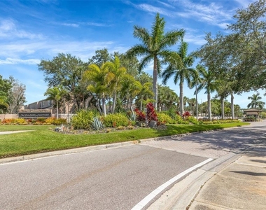 6127 Bayside Key Drive - Photo Thumbnail 44