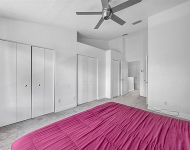 6127 Bayside Key Drive - Photo Thumbnail 23
