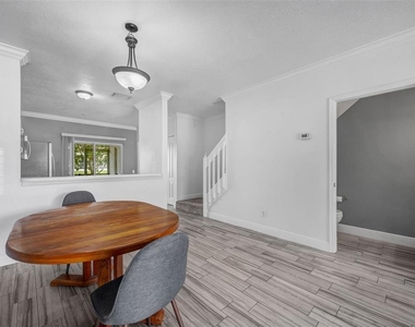 6127 Bayside Key Drive - Photo Thumbnail 9