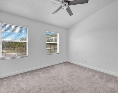6127 Bayside Key Drive - Photo Thumbnail 34