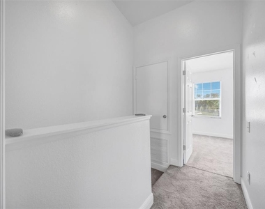 6127 Bayside Key Drive - Photo Thumbnail 19