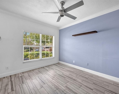 6127 Bayside Key Drive - Photo Thumbnail 8