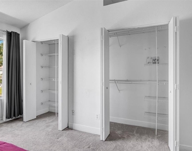6127 Bayside Key Drive - Photo Thumbnail 26