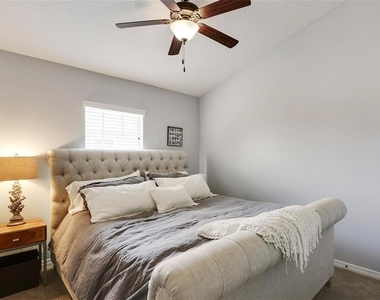 7001 Interbay Boulevard - Photo Thumbnail 11